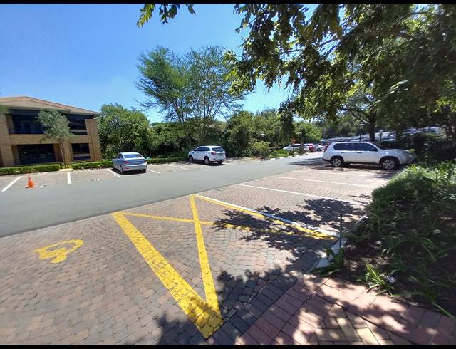 291M² OFFICE TO LET IN BRYANSTON